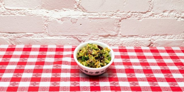 Broccoli Cheddar Slaw