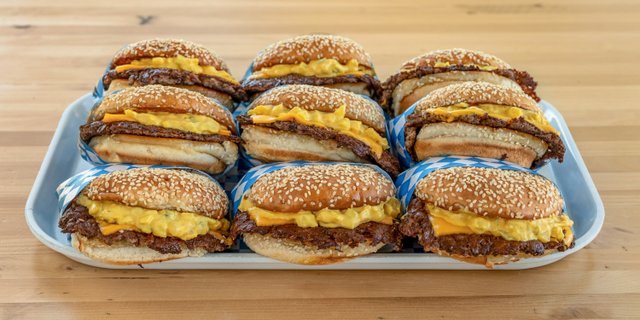 Double Cheeseburger Platter