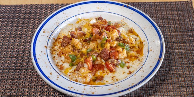 Creamy Cajun Shrimp & Grits