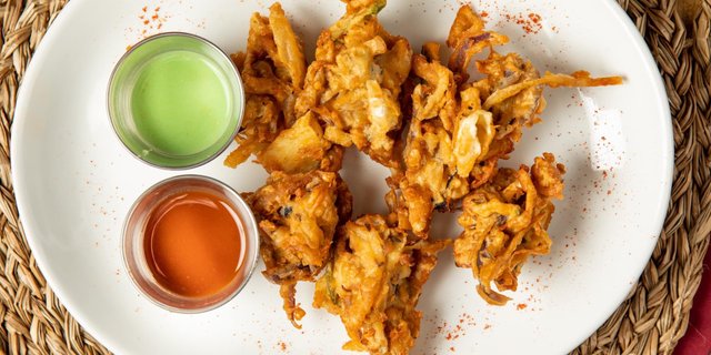 Large Mixed Vegetable Pakora Trays