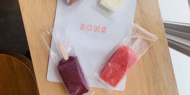 4-Fruity Pops