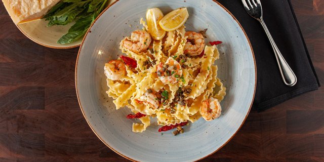 Shrimp Fra Diavolo w/ Pasta