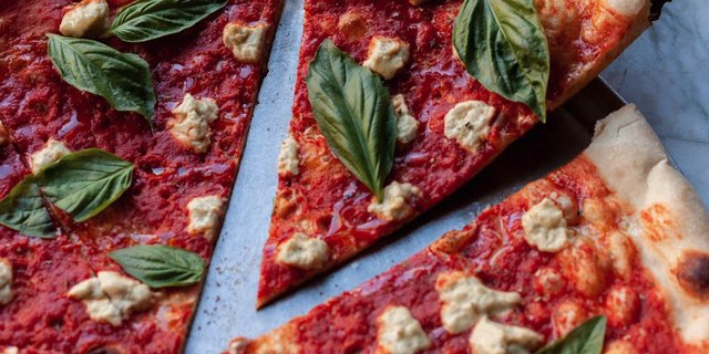 The Vegan Margherita Pizza