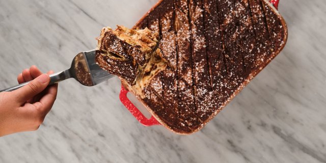 Classic Tiramisu Cake