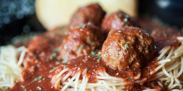 Spaghetti & Meatballs
