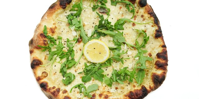 Cacio e Pepe Pizza