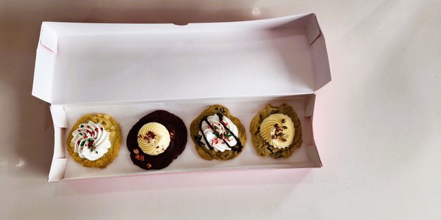 4-Pack Gourmet Cookies Box