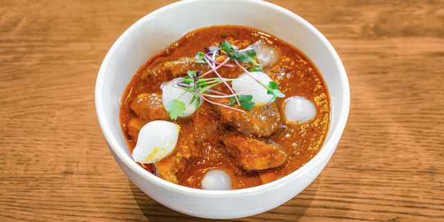 Murgh Khatta Pyaz