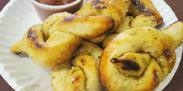 Garlic Knots