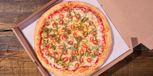 Gluten-Free Margarita Pizza