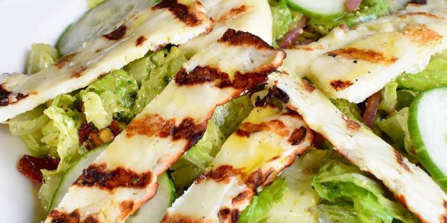 Grilled Haloumi Salad