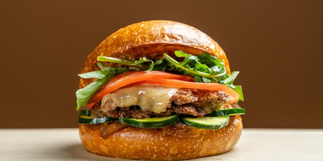 Mom's "The Boss" Burger