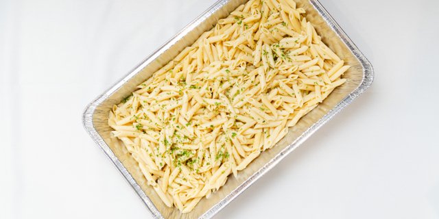 Pasta w/ Garlic Sauce