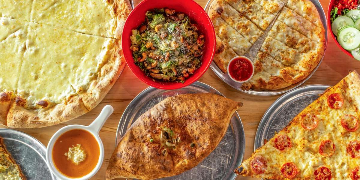 Lazy Moon Pizza