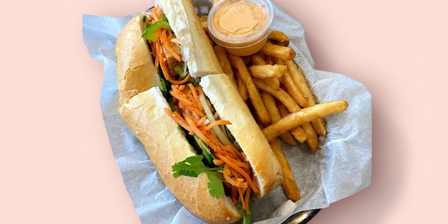 Chicken Bahn Mi Boxed Meal
