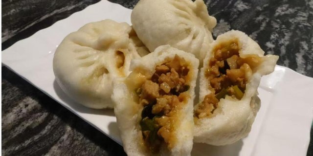 Savory Braised Pork Buns