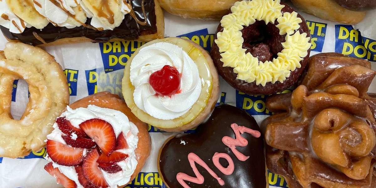 Nana's Daylight Donuts