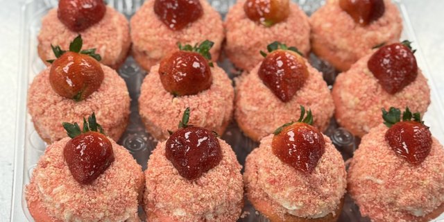 Dozen Standard Cupcakes