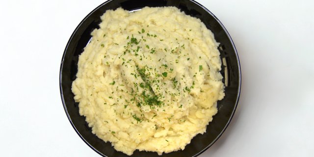 Roasted Garlic Potato Puree