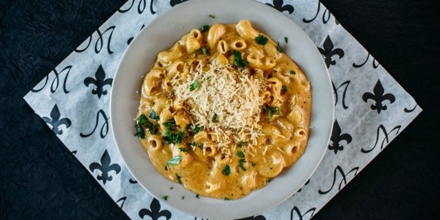 Cheddar Mac & Cheddar
