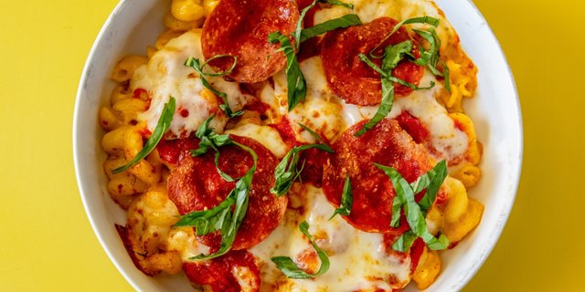 Times Square Pizza Mac Bowl