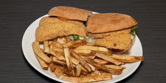 Fried Catfish Po' Boy