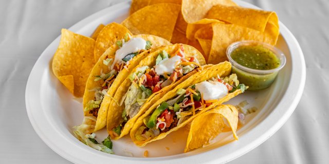 3 Tacos Boxed Lunch