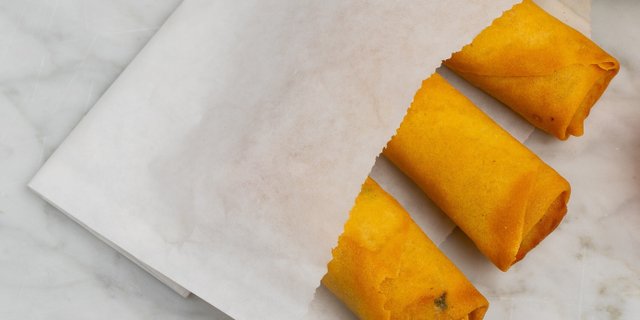 Crispy Spring Rolls w/ Sweet Chili Tray