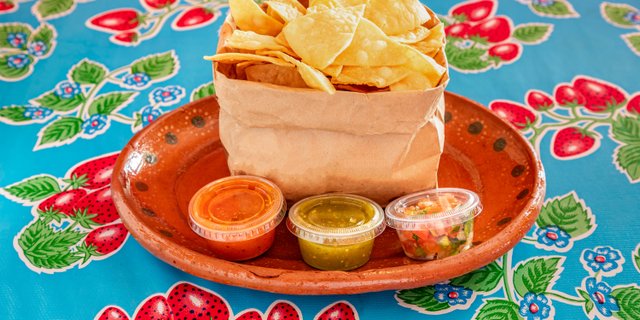 Chips & Salsa Cup