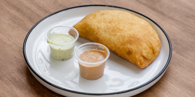 Cheese & Sweet Plantain Empanada