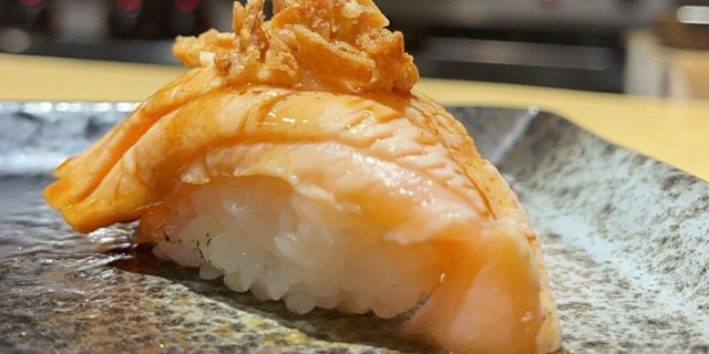 Salmon Toro Sushi
