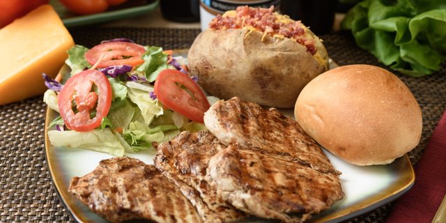 Grilled Chicken Dinner Entrée