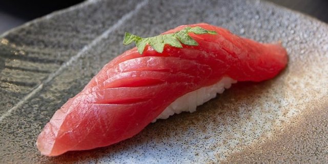 Akami Tuna Sushi
