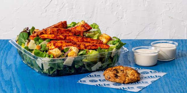 Caesar Salad w/ Spicy Chicken Boxed Lunch