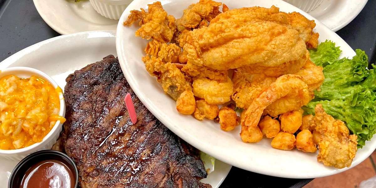 Big Papas Chop House Catering in Quincy, FL 18 N Adams St Delivery