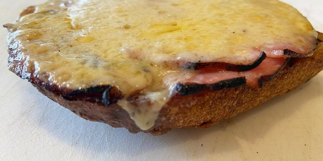 Gluten-Free Welsh Rarebit w/ Ham