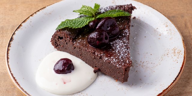 Devil’s Advocate Flourless Chocolate Cake