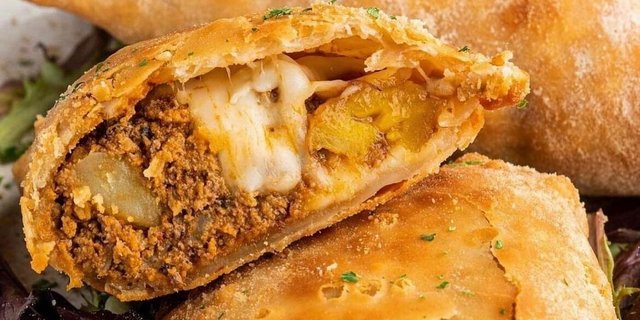 Pastelon Handcrafted Empanadilla