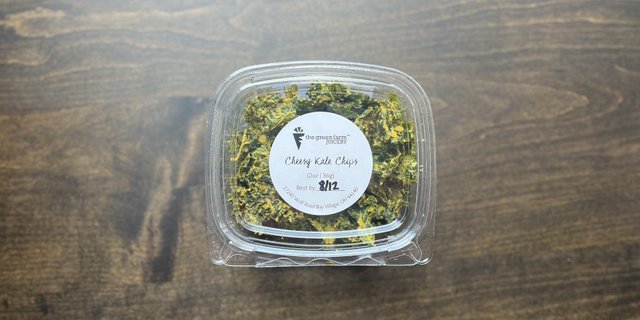Cheesy Kale Chips