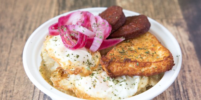 Mangu con Tres Golpes
