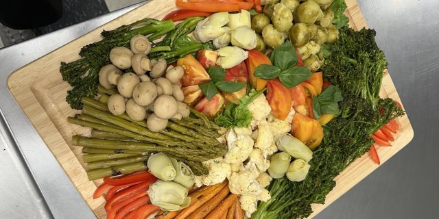 Vegetable Tray
