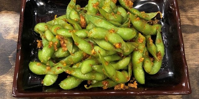 Spicy Garlic Edamame