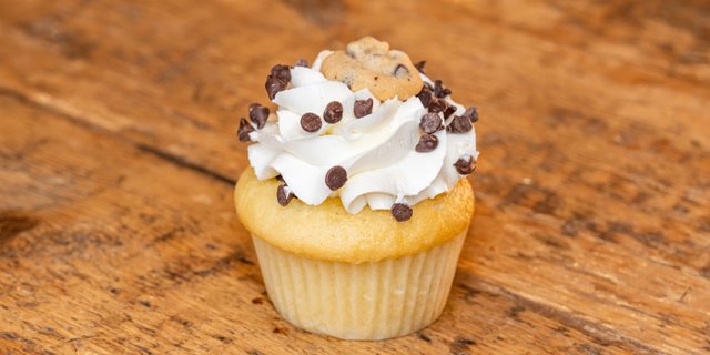 Cookie Monster Cupcake