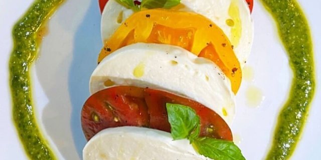 Individual Gluten-Free Caprese Salad