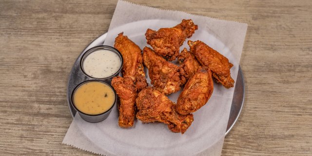 Fried Garlic Parmesan Wings