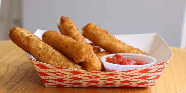 Mozzarella Sticks