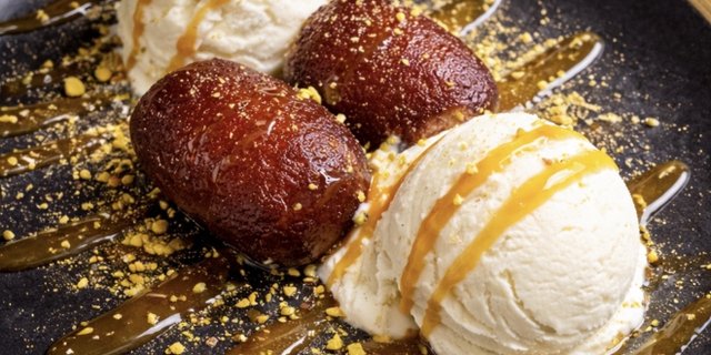 Gulab Jamun Swirl