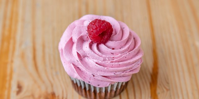 Raspberry Chocolate Cupcake