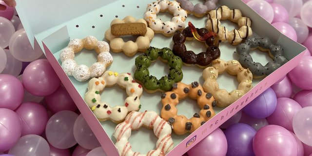 Dozen Mochi Donuts