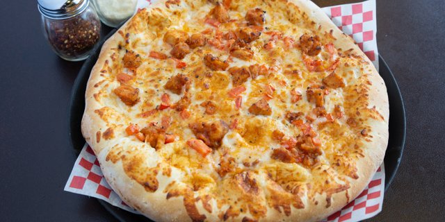 Buffalo Wing Thing Pizza